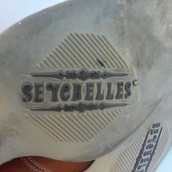 Seychelles Tan Heeled Boots with Floral Embroidery 9 - Picture 2 of 9